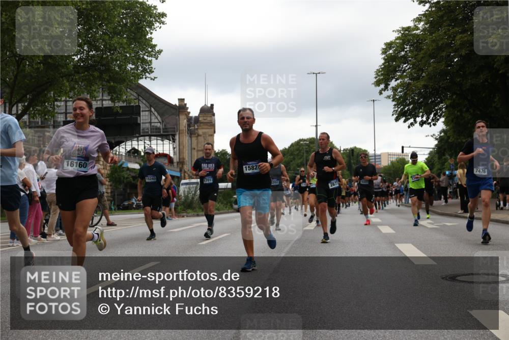 29.06.2025 - hella hamburg halbmarathon Yannick Fuchs http://msf.ph/oto/8359218 29.06.2025 10:53:09 20KM 1285, 1642, 2006, 2348, 2584, 2677, 2957, 2978, 3181, 3279, 3983, 4088, 4592, 5347, 5633, 5885, 6087, 6202, 6208, 6220, 6438, 6636, 6997, 7031, 7223, 7476, 8290, 8929, 9655, 10036, 10759, 10896, 10943, 11935, 11938, 12206, 12261, 12564, 12633, 12862, 13407, 13583, 13761, 14375, 14567, 14631, 14732, 14902, 14965, 15232, 15240, 15263, 15284, 15824, 16160, 16341, 16563, 16910, 16980, 17017, 17346, 17503, 17630, 18153, 18232, 18266, 18327, 18467, 18954, 19015, 19160 meine-sportfotos.de