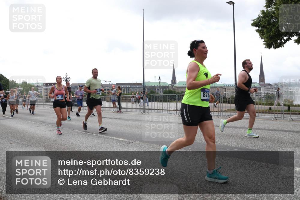 29.06.2025 - hella hamburg halbmarathon Lena Gebhardt http://msf.ph/oto/8359238 29.06.2025 10:39:08 Lombardsbrücke 878, 56, 1232, 1390, 1451, 1760, 1856, 1883, 2092, 2524, 2534, 2571, 2574, 2693, 2843, 2893, 2998, 3275, 3307, 3353, 3727, 3745, 3927, 4257, 4259, 4260, 4320, 4410, 4523, 4603, 4659, 4855, 4882, 4964, 5913, 6062, 6112, 6342, 6343, 6611, 7263, 7341, 7501, 7506, 7524, 7589, 7815, 7849, 8203, 8243, 8367, 8457, 8783, 9393, 9420, 9446, 9708, 9974, 9977, 10001, 10072, 10315, 10516, 10554, 13060 meine-sportfotos.de