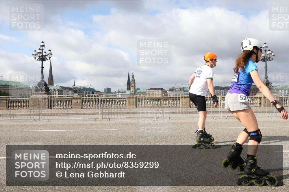 29.06.2025 - hella hamburg halbmarathon Lena Gebhardt http://msf.ph/oto/8359299 29.06.2025 09:09:37 Lombardsbrücke 300, 20380, 1521, 52 meine-sportfotos.de
