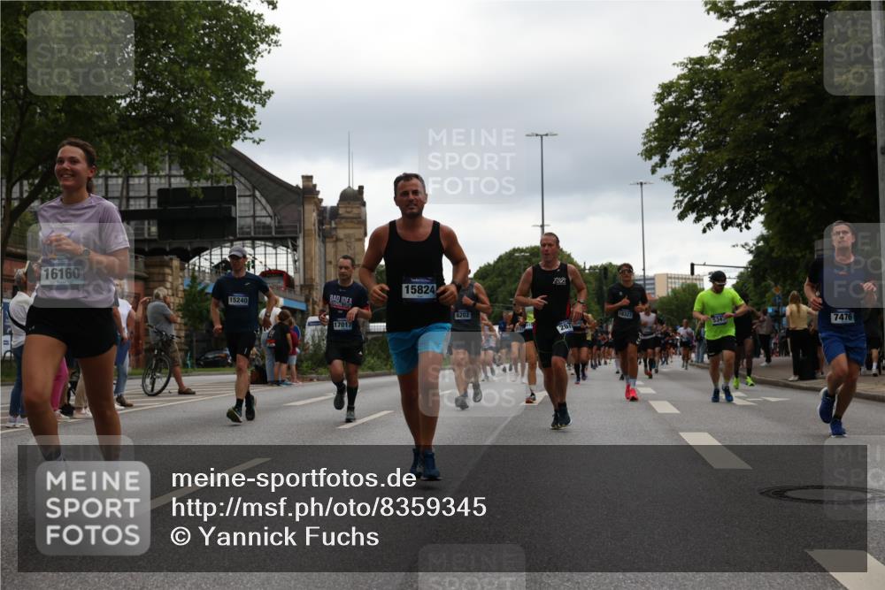 29.06.2025 - hella hamburg halbmarathon Yannick Fuchs http://msf.ph/oto/8359345 29.06.2025 10:53:09 20KM 1285, 1642, 2006, 2348, 2584, 2677, 2957, 2978, 3181, 3279, 3983, 4088, 4592, 5347, 5633, 5885, 6087, 6202, 6208, 6220, 6438, 6636, 6997, 7031, 7223, 7476, 8290, 8929, 9655, 10036, 10759, 10896, 10943, 11935, 11938, 12206, 12261, 12564, 12633, 12862, 13407, 13583, 13761, 14375, 14567, 14631, 14732, 14902, 14965, 15232, 15240, 15263, 15284, 15824, 16160, 16341, 16563, 16910, 16980, 17017, 17346, 17503, 17630, 18153, 18232, 18266, 18327, 18467, 18954, 19015, 19160 meine-sportfotos.de