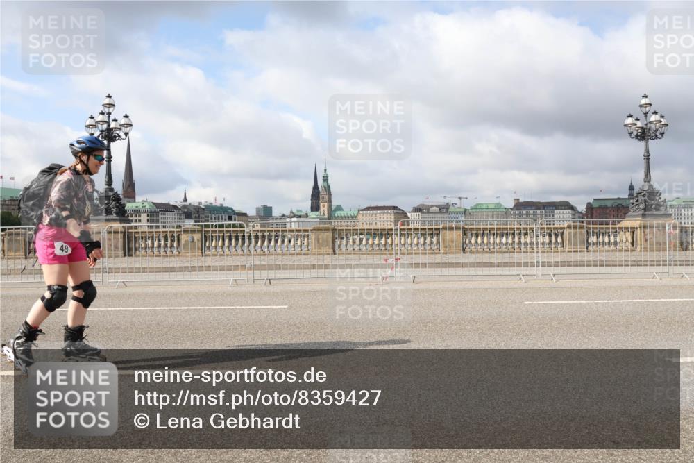 29.06.2025 - hella hamburg halbmarathon Lena Gebhardt http://msf.ph/oto/8359427 29.06.2025 09:09:38 Lombardsbrücke 48 meine-sportfotos.de
