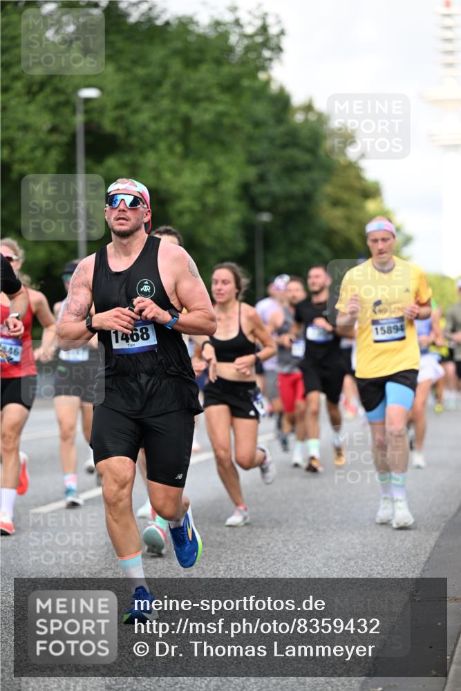 29.06.2025 - hella hamburg halbmarathon Dr. Thomas Lammeyer http://msf.ph/oto/8359432 29.06.2025 09:56:32 Kennedybrücke 1012, 1070, 1415, 1468, 1613, 1735, 1782, 2048, 2189, 2233, 2590, 2970, 3021, 3098, 3109, 3124, 3304, 3907, 3917, 3928, 4080, 4277, 4497, 4691, 4933, 4981, 5476, 5477, 5623, 5682, 6152, 6716, 7005, 7067, 7093, 7191, 7325, 7451, 7599, 7843, 7865, 8145, 8467, 8664, 8694, 8704, 8722, 9081, 9213, 9232, 9374, 9538, 9540, 10000, 10208, 10246, 10313, 10750, 10796, 10969, 11153, 11291, 11346 meine-sportfotos.de