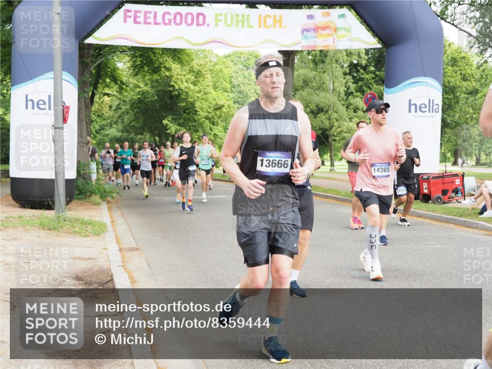 29.06.2025 - hella hamburg halbmarathon MichiJ http://msf.ph/oto/8359444 29.06.2025 10:42:30 Zwischen KM18-KM19 1834, 1877, 4616, 4772, 6891, 7594, 7976, 12523, 12544, 13666, 14365, 15884, 16108, 16176, 16334, 17740, 17940, 18495 meine-sportfotos.de
