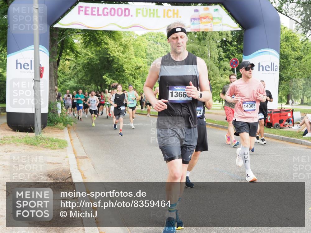 29.06.2025 - hella hamburg halbmarathon MichiJ http://msf.ph/oto/8359464 29.06.2025 10:42:30 Zwischen KM18-KM19 1834, 1877, 4616, 4772, 6891, 7594, 7976, 12523, 12544, 13666, 14365, 15884, 16108, 16176, 16334, 17740, 17940, 18495 meine-sportfotos.de