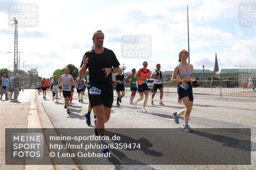 29.06.2025 - hella hamburg halbmarathon Lena Gebhardt http://msf.ph/oto/8359474 29.06.2025 10:01:34 Lombardsbrücke 4322, 4649, 1744, 16367, 0281, 8392, 16754, 1130, 1184, 1329, 1387, 1420, 1464, 1653, 1722, 1724, 1729, 1881, 1940, 2006, 2091, 2167, 2354, 2363, 2490, 2591, 2806, 2936, 2957, 3039, 3199, 3425, 3663, 4068, 4249, 4319, 4322, 4328, 4370, 4649, 4663, 5547, 5570, 5602, 5603, 5675, 6087, 6281, 0000, 6302, 6591, 6835, 6921, 6924, 7287, 7846, 8030, 8045, 8046, 8191, 8392, 8578, 8691, 8822, 8926, 9230, 9932, 10281, 10301, 10383, 10576, 10882, 10915, 11043, 11465 meine-sportfotos.de
