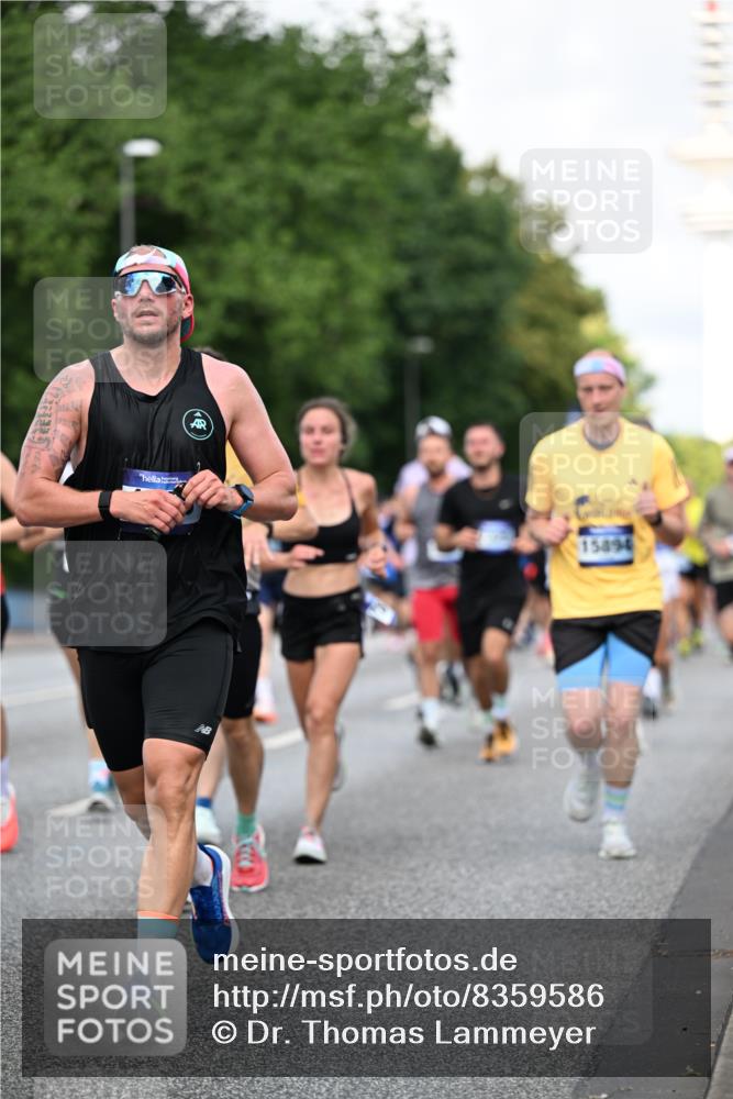 29.06.2025 - hella hamburg halbmarathon Dr. Thomas Lammeyer http://msf.ph/oto/8359586 29.06.2025 09:56:32 Kennedybrücke 1012, 1070, 1415, 1468, 1613, 1735, 1782, 2048, 2189, 2233, 2590, 2970, 3021, 3098, 3109, 3124, 3304, 3907, 3917, 3928, 4080, 4277, 4497, 4691, 4933, 4981, 5476, 5477, 5623, 5682, 6152, 6716, 7005, 7067, 7093, 7191, 7325, 7451, 7599, 7843, 7865, 8145, 8467, 8664, 8694, 8704, 8722, 9081, 9213, 9232, 9374, 9538, 9540, 10000, 10208, 10246, 10313, 10750, 10796, 10969, 11153, 11291, 11346 meine-sportfotos.de