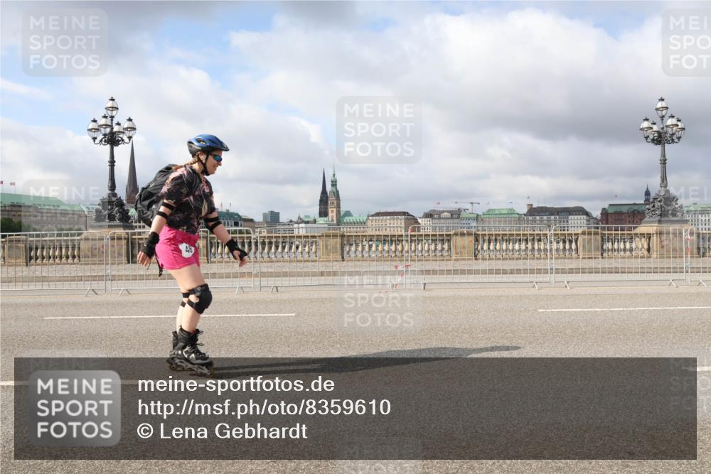 29.06.2025 - hella hamburg halbmarathon Lena Gebhardt http://msf.ph/oto/8359610 29.06.2025 09:09:38 Lombardsbrücke 48 meine-sportfotos.de