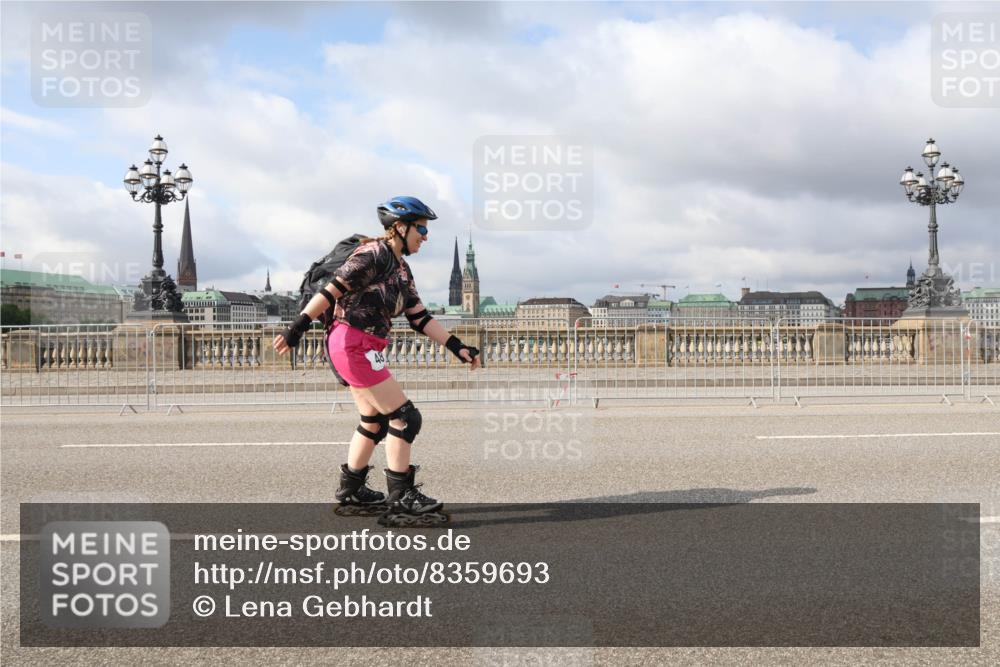 29.06.2025 - hella hamburg halbmarathon Lena Gebhardt http://msf.ph/oto/8359693 29.06.2025 09:09:38 Lombardsbrücke  meine-sportfotos.de