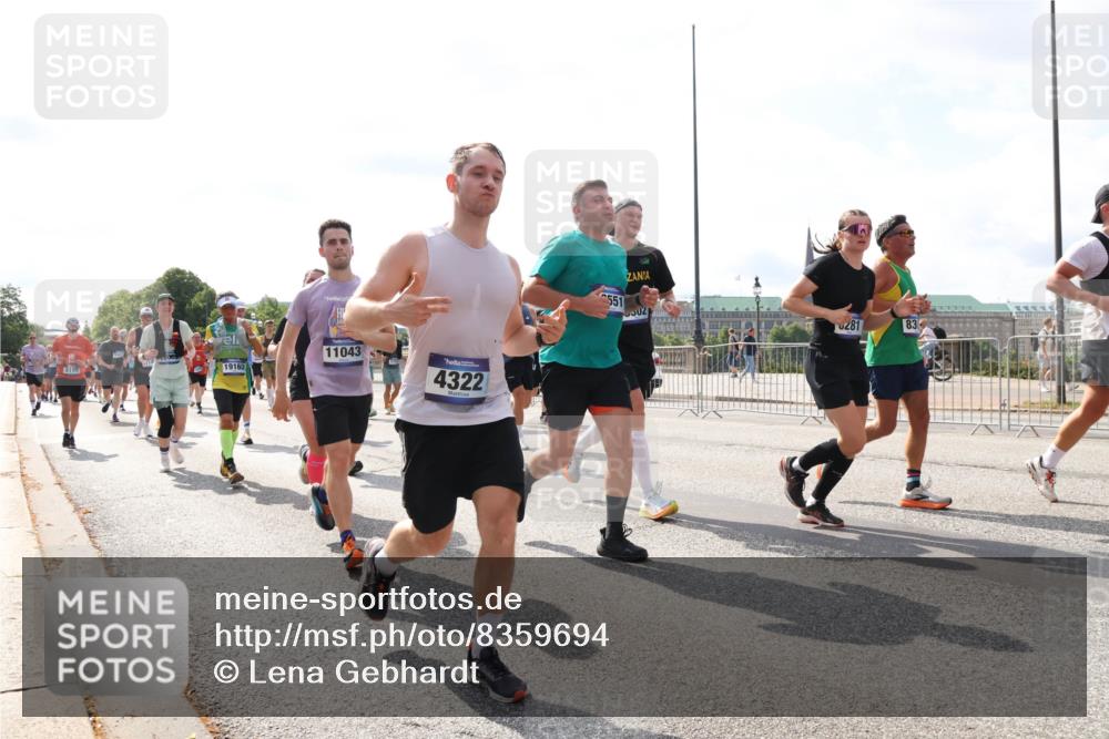 29.06.2025 - hella hamburg halbmarathon Lena Gebhardt http://msf.ph/oto/8359694 29.06.2025 10:01:36 Lombardsbrücke 3199, 19160, 11043, 4322, 551, 502, 281, 83, 1130, 1184, 1329, 1387, 1420, 1464, 1653, 1722, 1724, 1729, 1881, 1940, 2006, 2091, 2167, 2354, 2363, 2591, 2806, 2936, 2957, 3039, 3199, 3425, 3663, 4068, 4249, 4319, 4322, 4328, 4370, 4649, 4663, 5547, 5570, 5602, 5603, 5675, 6087, 6281, 0000, 6302, 6438, 6591, 6835, 6921, 6924, 7287, 7846, 8030, 8045, 8046, 8191, 8392, 8578, 8691, 8822, 8926, 9230, 10281, 10301, 10383, 10576, 10882, 10915, 11043, 11465 meine-sportfotos.de