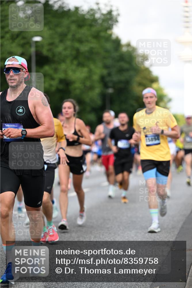 29.06.2025 - hella hamburg halbmarathon Dr. Thomas Lammeyer http://msf.ph/oto/8359758 29.06.2025 09:56:32 Kennedybrücke 1012, 1070, 1415, 1468, 1613, 1735, 1782, 2048, 2189, 2233, 2590, 2970, 3021, 3098, 3109, 3124, 3304, 3907, 3917, 3928, 4080, 4277, 4497, 4691, 4933, 4981, 5476, 5477, 5623, 5682, 6152, 6716, 7005, 7067, 7093, 7191, 7325, 7451, 7599, 7843, 7865, 8145, 8467, 8664, 8694, 8704, 8722, 9081, 9213, 9232, 9374, 9538, 9540, 10000, 10208, 10246, 10313, 10750, 10796, 10969, 11153, 11291, 11346 meine-sportfotos.de
