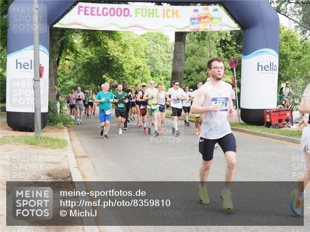 29.06.2025 - hella hamburg halbmarathon MichiJ http://msf.ph/oto/8359810 29.06.2025 10:42:35 Zwischen KM18-KM19 1179, 2029, 4616, 4772, 7594, 7646, 7742, 11143, 11799, 12544, 13666, 14365, 14881, 15884, 17640, 17642, 17740, 17940, 18340, 18495, 18746, 18835 meine-sportfotos.de