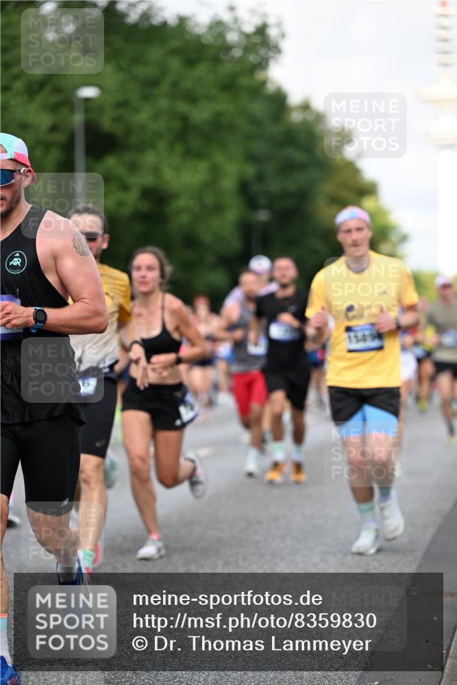 29.06.2025 - hella hamburg halbmarathon Dr. Thomas Lammeyer http://msf.ph/oto/8359830 29.06.2025 09:56:32 Kennedybrücke 1012, 1070, 1415, 1468, 1613, 1735, 1782, 2048, 2189, 2233, 2590, 2970, 3021, 3098, 3109, 3124, 3304, 3907, 3917, 3928, 4080, 4277, 4497, 4691, 4933, 4981, 5476, 5477, 5623, 5682, 6152, 6716, 7005, 7067, 7093, 7191, 7325, 7451, 7599, 7843, 7865, 8145, 8467, 8664, 8694, 8704, 8722, 9081, 9213, 9232, 9374, 9538, 9540, 10000, 10208, 10246, 10313, 10750, 10796, 10969, 11153, 11291, 11346 meine-sportfotos.de