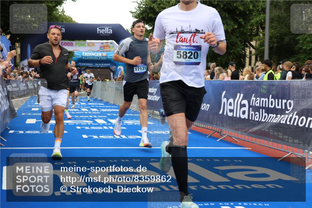 29.06.2025 - hella hamburg halbmarathon Strokosch-Dieckow http://msf.ph/oto/8359862 29.06.2025 10:51:27 Ziel 1335, 2364, 2411, 2946, 5820, 7943, 8989, 9214, 9656, 10691, 11124, 11422, 13047, 13403, 13792, 14994, 15871, 15950, 16357, 17131, 18489 meine-sportfotos.de