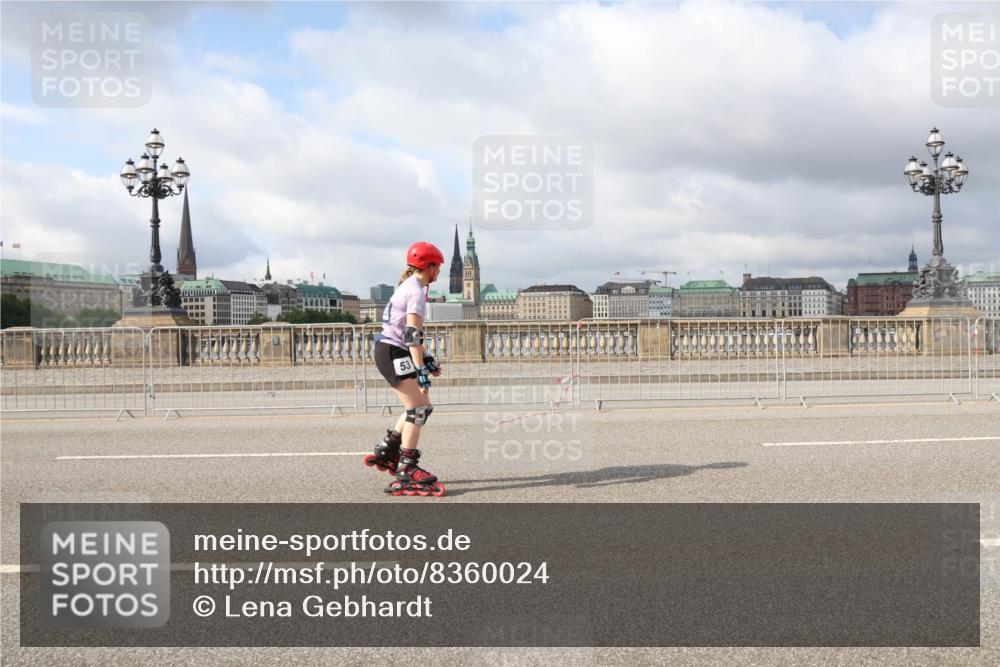 29.06.2025 - hella hamburg halbmarathon Lena Gebhardt http://msf.ph/oto/8360024 29.06.2025 09:09:48 Lombardsbrücke 53 meine-sportfotos.de