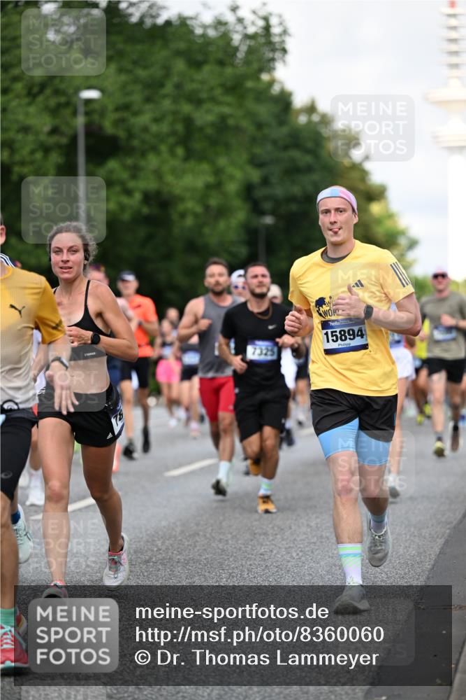 29.06.2025 - hella hamburg halbmarathon Dr. Thomas Lammeyer http://msf.ph/oto/8360060 29.06.2025 09:56:33 Kennedybrücke 1012, 1070, 1415, 1468, 1613, 1735, 1782, 2048, 2189, 2233, 2590, 2970, 3021, 3098, 3109, 3124, 3304, 3907, 3917, 3928, 4277, 4497, 4691, 4933, 4981, 5476, 5477, 5623, 5682, 6152, 6716, 7005, 7067, 7093, 7191, 7325, 7451, 7599, 7765, 7843, 8145, 8467, 8664, 8694, 8704, 8722, 9081, 9213, 9232, 9374, 9534, 9538, 9540, 10000, 10208, 10246, 10313, 10750, 10796, 10969, 11153, 11291, 11346 meine-sportfotos.de