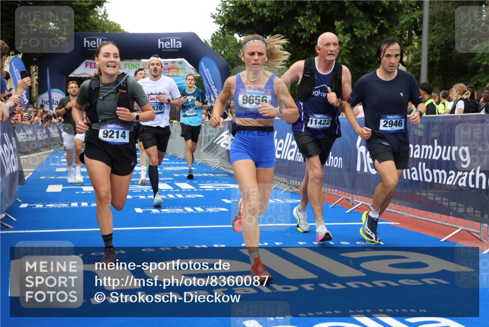 29.06.2025 - hella hamburg halbmarathon Strokosch-Dieckow http://msf.ph/oto/8360087 29.06.2025 10:51:25 Ziel 1335, 2364, 2411, 2636, 2718, 2946, 4814, 5820, 6776, 7943, 8989, 9214, 9656, 10691, 11124, 11422, 13047, 13403, 13792, 14865, 14994, 15871, 15950, 16357, 17131, 18489 meine-sportfotos.de