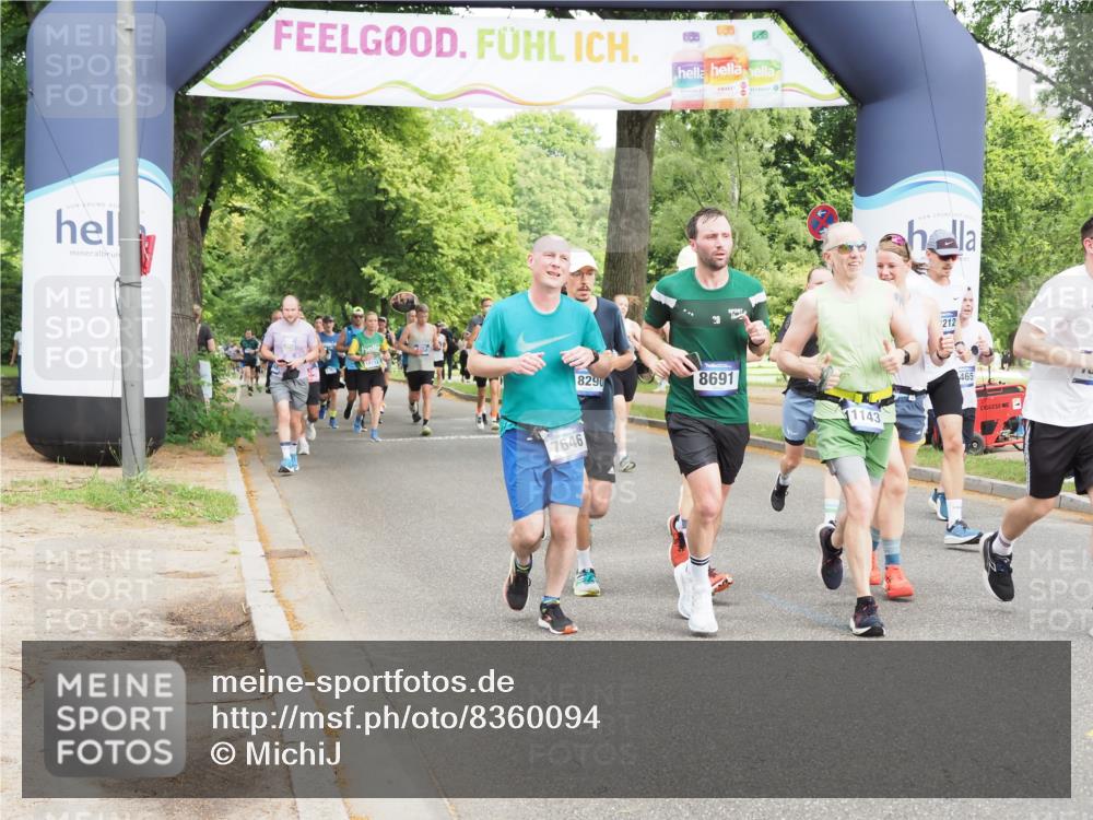 29.06.2025 - hella hamburg halbmarathon MichiJ http://msf.ph/oto/8360094 29.06.2025 10:42:37 Zwischen KM18-KM19 1179, 2029, 2378, 4772, 5465, 7594, 7646, 7742, 8691, 11143, 11797, 11799, 14881, 15884, 16092, 17640, 17642, 17940, 18212, 18290, 18340, 18495, 18746, 18835 meine-sportfotos.de