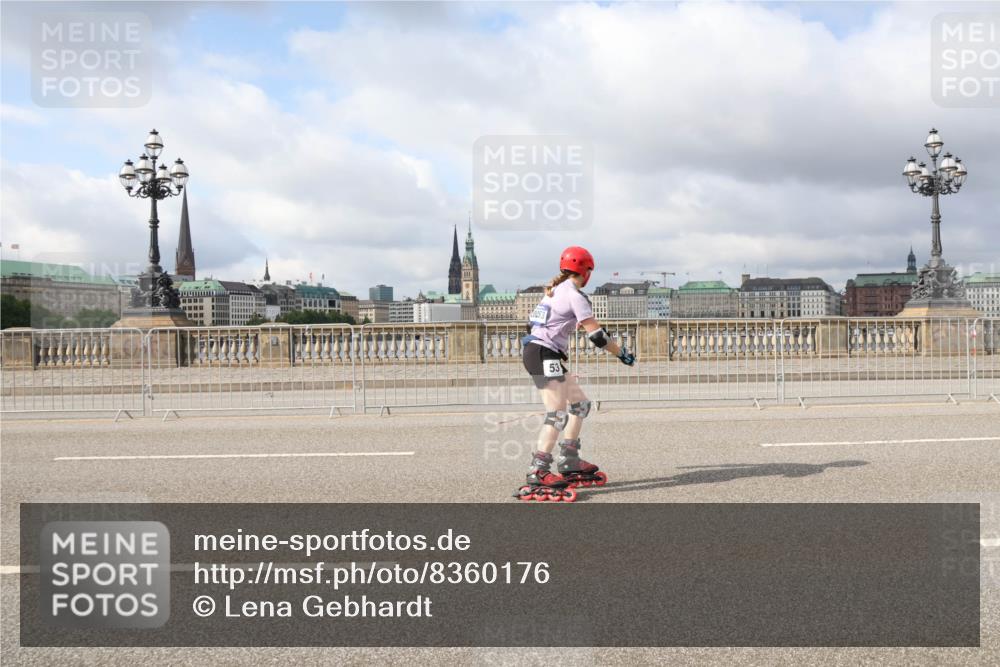 29.06.2025 - hella hamburg halbmarathon Lena Gebhardt http://msf.ph/oto/8360176 29.06.2025 09:09:49 Lombardsbrücke 53 meine-sportfotos.de