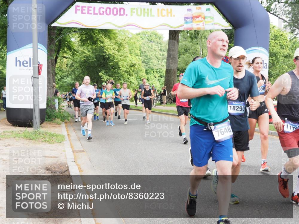 29.06.2025 - hella hamburg halbmarathon MichiJ http://msf.ph/oto/8360223 29.06.2025 10:42:39 Zwischen KM18-KM19 1179, 2029, 2378, 3668, 5465, 7646, 7742, 8691, 11143, 11797, 11799, 13234, 14881, 16092, 16213, 16609, 17640, 17642, 18212, 18290, 18340, 18746, 18835, 19152 meine-sportfotos.de