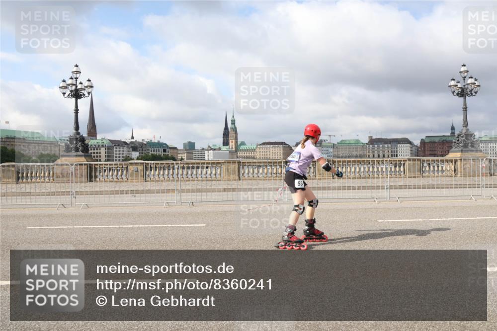 29.06.2025 - hella hamburg halbmarathon Lena Gebhardt http://msf.ph/oto/8360241 29.06.2025 09:09:49 Lombardsbrücke 53 meine-sportfotos.de