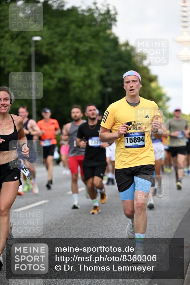 29.06.2025 - hella hamburg halbmarathon Dr. Thomas Lammeyer http://msf.ph/oto/8360306 29.06.2025 09:56:33 Kennedybrücke 1012, 1070, 1415, 1468, 1613, 1735, 1782, 2048, 2189, 2233, 2590, 2970, 3021, 3098, 3109, 3124, 3304, 3907, 3917, 3928, 4277, 4497, 4691, 4933, 4981, 5476, 5477, 5623, 5682, 6152, 6716, 7005, 7067, 7093, 7191, 7325, 7451, 7599, 7765, 7843, 8145, 8467, 8664, 8694, 8704, 8722, 9081, 9213, 9232, 9374, 9534, 9538, 9540, 10000, 10208, 10246, 10313, 10750, 10796, 10969, 11153, 11291, 11346 meine-sportfotos.de