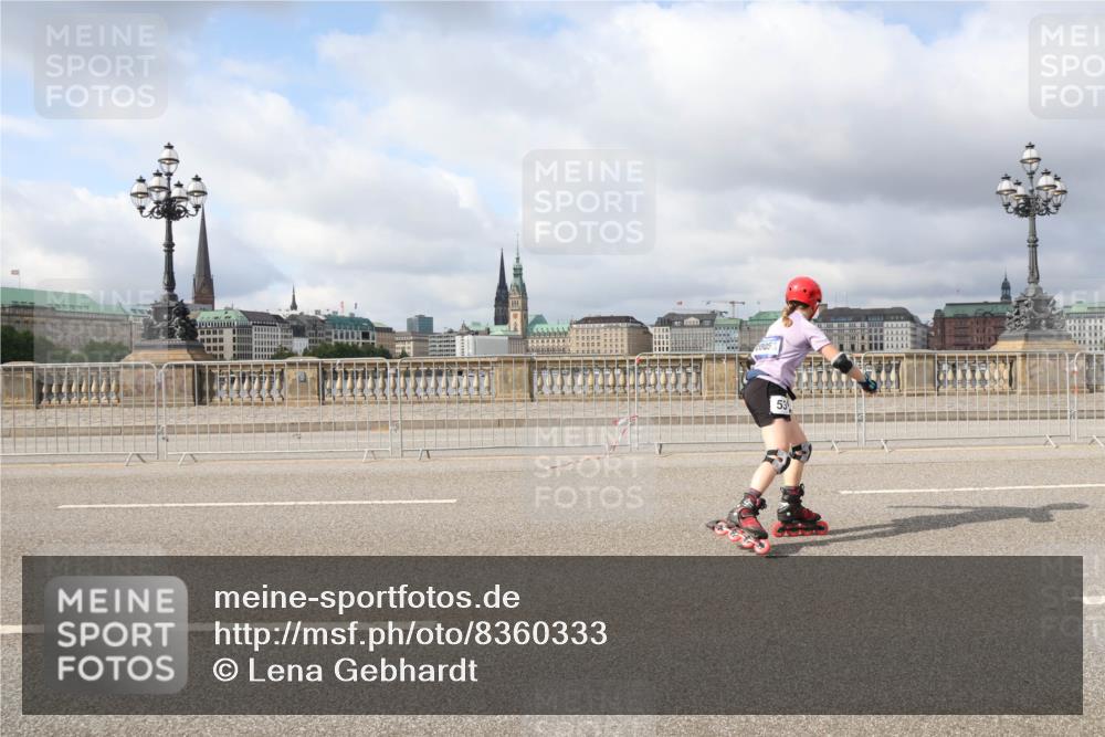 29.06.2025 - hella hamburg halbmarathon Lena Gebhardt http://msf.ph/oto/8360333 29.06.2025 09:09:49 Lombardsbrücke 2005, 53 meine-sportfotos.de