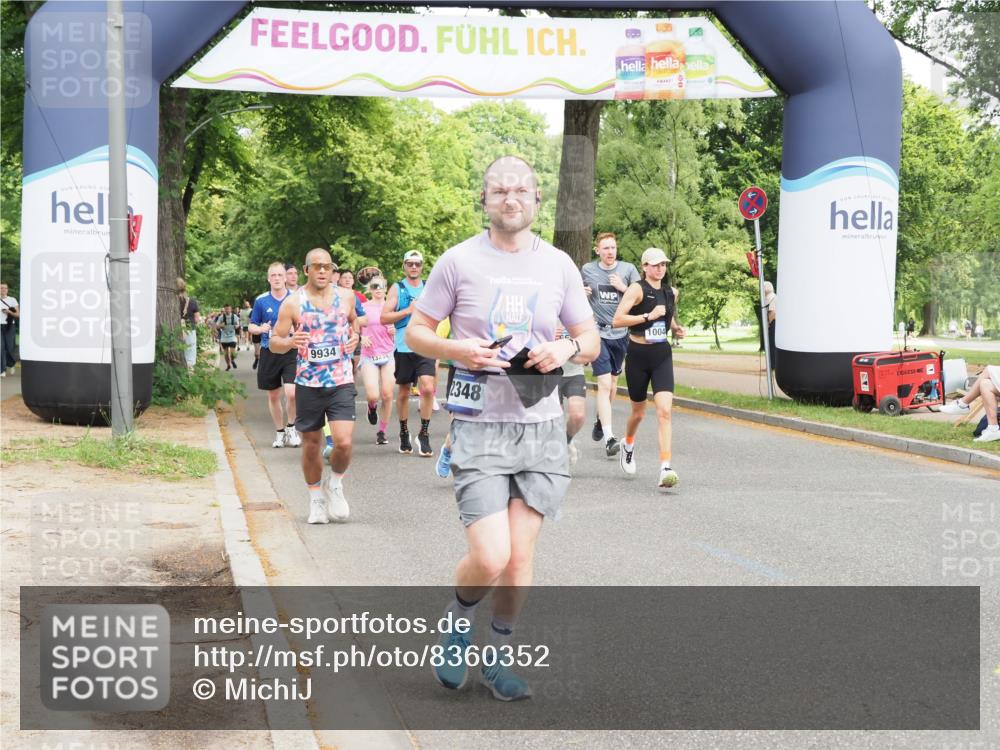 29.06.2025 - hella hamburg halbmarathon MichiJ http://msf.ph/oto/8360352 29.06.2025 10:42:41 Zwischen KM18-KM19 1179, 2378, 3048, 3668, 5465, 7646, 7742, 8573, 8691, 9934, 10044, 11143, 11797, 11799, 12348, 12590, 13234, 13236, 14881, 16092, 16213, 16609, 17642, 18212, 18290, 18340, 18746, 18835, 19152 meine-sportfotos.de