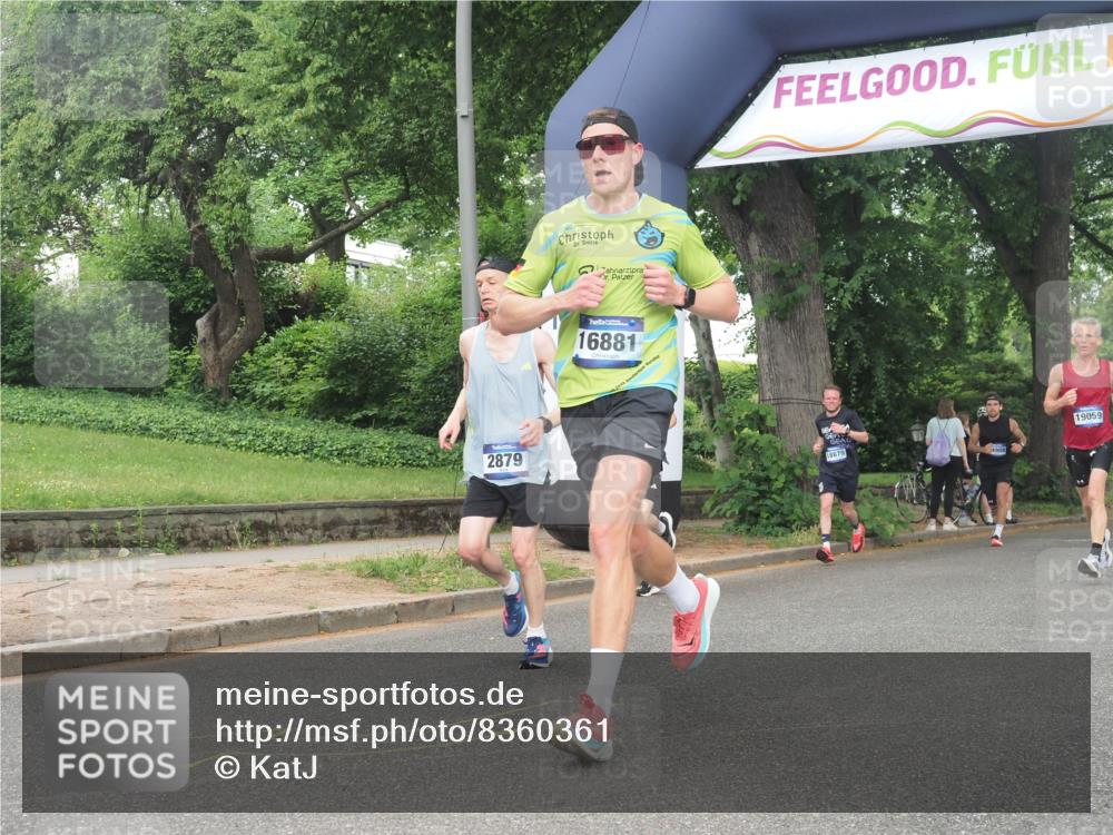 29.06.2025 - hella hamburg halbmarathon KatJ http://msf.ph/oto/8360361 29.06.2025 10:22:25 Zwischen KM18-KM19 2879 meine-sportfotos.de