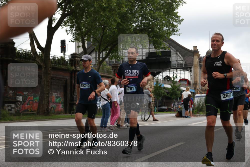 29.06.2025 - hella hamburg halbmarathon Yannick Fuchs http://msf.ph/oto/8360378 29.06.2025 10:53:11 20KM 1285, 2006, 2348, 2584, 2677, 2957, 2978, 3181, 3279, 3425, 3983, 4088, 4592, 5347, 5633, 5885, 6087, 6202, 6208, 6220, 6438, 6636, 6997, 7031, 7223, 7287, 7476, 8290, 9655, 10036, 10759, 10896, 10943, 11935, 11938, 12206, 12261, 12564, 12633, 12862, 13407, 13583, 13761, 14375, 14567, 14631, 14732, 14902, 14965, 15232, 15240, 15263, 15284, 15824, 16160, 16341, 16563, 16910, 16980, 17017, 17346, 17503, 17630, 18153, 18266, 18327, 18467, 18716, 19015, 19160 meine-sportfotos.de