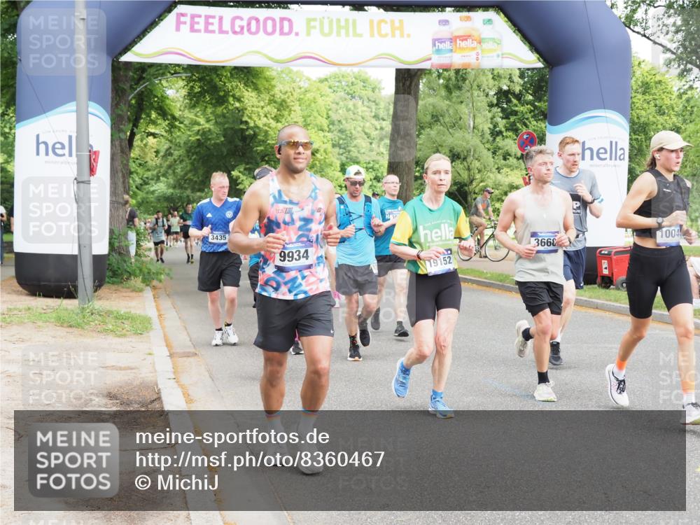 29.06.2025 - hella hamburg halbmarathon MichiJ http://msf.ph/oto/8360467 29.06.2025 10:42:42 Zwischen KM18-KM19 1179, 2378, 3048, 3668, 5465, 7646, 7742, 8573, 8691, 8996, 9934, 10044, 11143, 11797, 11799, 12348, 12590, 13234, 13236, 14408, 14881, 16092, 16213, 16609, 18212, 18290, 18340, 18746, 18835, 19152 meine-sportfotos.de