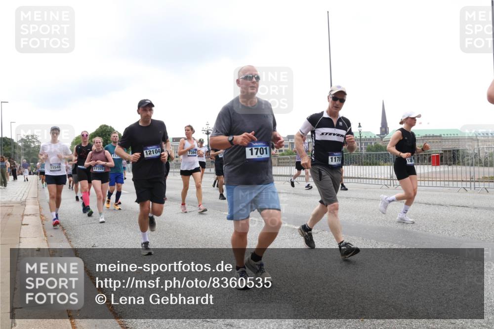 29.06.2025 - hella hamburg halbmarathon Lena Gebhardt http://msf.ph/oto/8360535 29.06.2025 10:48:18 Lombardsbrücke 11548, 17325, 117, 12104, 7394, 1701, 1178, 1142, 1157, 1174, 1175, 1392, 1645, 1701, 2037, 2163, 2195, 2197, 2418, 2475, 2545, 2627, 2650, 2756, 2909, 2958, 3049, 3224, 3320, 3468, 3504, 3661, 3679, 3933, 4327, 4588, 4856, 5585, 5781, 5886, 5952, 6143, 7240, 7393, 7394, 7427, 7532, 7916, 8077, 8310, 8461, 8521, 8774, 8948, 9356, 9696, 9697, 9775, 9787, 9921, 10059, 10145, 10777, 10794, 11548, 11742, 11781, 13814, 15715, 16498, 16499 meine-sportfotos.de