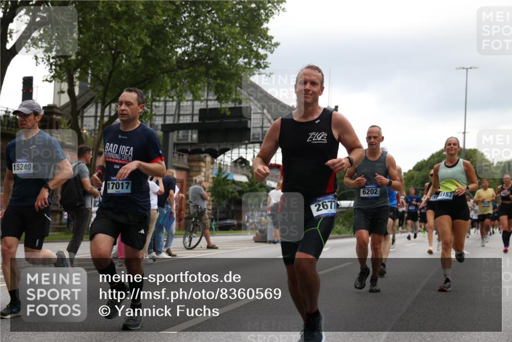 29.06.2025 - hella hamburg halbmarathon Yannick Fuchs http://msf.ph/oto/8360569 29.06.2025 10:53:11 20KM 1285, 2006, 2348, 2584, 2677, 2957, 2978, 3181, 3279, 3425, 3983, 4088, 4592, 5347, 5633, 5885, 6087, 6202, 6208, 6220, 6438, 6636, 6997, 7031, 7223, 7287, 7476, 8290, 9655, 10036, 10759, 10896, 10943, 11935, 11938, 12206, 12261, 12564, 12633, 12862, 13407, 13583, 13761, 14375, 14567, 14631, 14732, 14902, 14965, 15232, 15240, 15263, 15284, 15824, 16160, 16341, 16563, 16910, 16980, 17017, 17346, 17503, 17630, 18153, 18266, 18327, 18467, 18716, 19015, 19160 meine-sportfotos.de