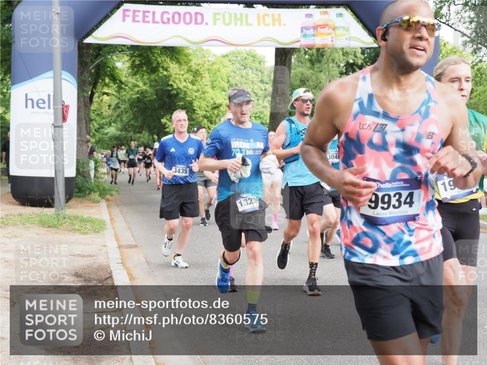 29.06.2025 - hella hamburg halbmarathon MichiJ http://msf.ph/oto/8360575 29.06.2025 10:42:43 Zwischen KM18-KM19 2378, 3048, 3435, 3668, 5465, 7742, 8573, 8691, 8996, 9934, 10044, 11143, 11797, 11799, 12248, 12348, 12590, 13234, 13236, 14408, 14881, 16092, 16213, 16609, 18212, 18290, 18746, 19091, 19152 meine-sportfotos.de
