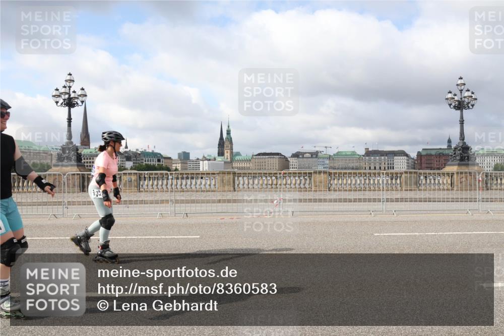 29.06.2025 - hella hamburg halbmarathon Lena Gebhardt http://msf.ph/oto/8360583 29.06.2025 09:10:00 Lombardsbrücke 132 meine-sportfotos.de