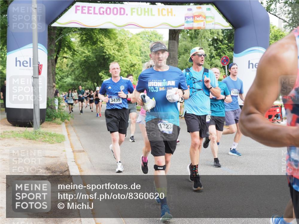 29.06.2025 - hella hamburg halbmarathon MichiJ http://msf.ph/oto/8360620 29.06.2025 10:42:44 Zwischen KM18-KM19 2378, 3048, 3435, 3668, 5465, 8573, 8691, 8996, 9934, 10044, 11797, 12248, 12348, 12590, 13234, 13236, 14408, 14750, 16092, 16213, 16609, 18212, 18290, 19091, 19152 meine-sportfotos.de