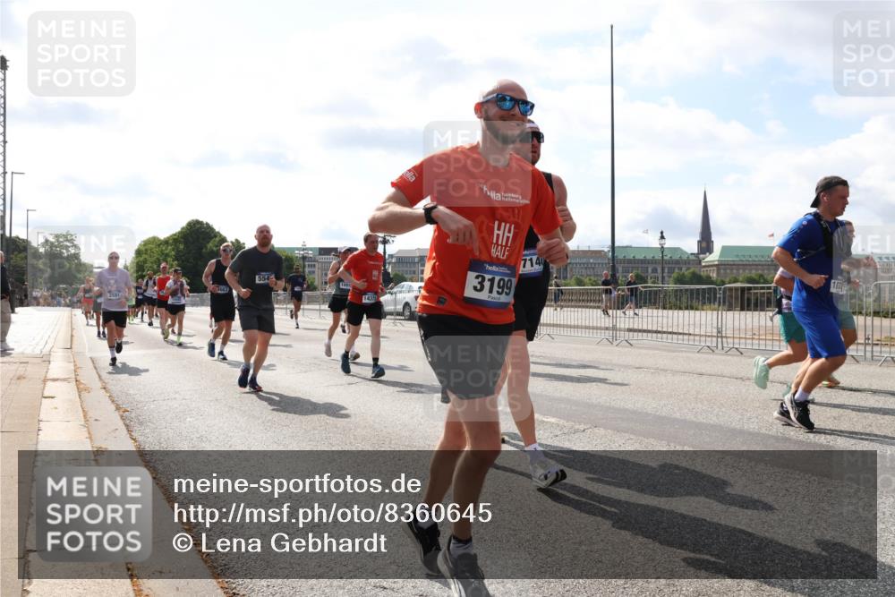 29.06.2025 - hella hamburg halbmarathon Lena Gebhardt http://msf.ph/oto/8360645 29.06.2025 10:01:40 Lombardsbrücke 554, 2591, 10915, 1437, 3199, 7140, 1877, 1184, 1329, 1387, 1420, 1464, 1653, 1722, 1724, 1729, 1881, 1940, 2006, 2091, 2167, 2591, 2806, 2957, 3039, 3199, 3425, 3663, 4068, 4249, 4286, 4319, 4322, 4328, 4370, 4649, 4663, 5547, 5570, 5602, 5603, 5675, 5742, 6087, 6281, 0000, 6302, 6327, 6438, 6591, 6595, 6921, 6924, 7287, 7846, 8030, 8045, 8046, 8191, 8392, 8578, 8691, 8822, 8926, 9230, 10281, 10301, 10383, 10576, 10882, 10915, 11043, 11465 meine-sportfotos.de