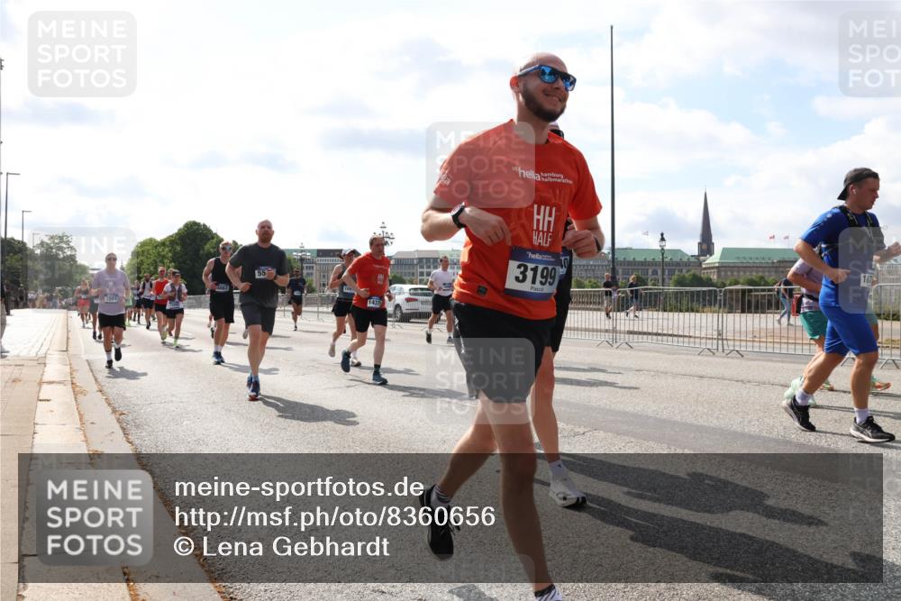 29.06.2025 - hella hamburg halbmarathon Lena Gebhardt http://msf.ph/oto/8360656 29.06.2025 10:01:40 Lombardsbrücke 2591, 4663, 55, 14375, 30, 3199, 187, 1184, 1329, 1387, 1420, 1464, 1653, 1722, 1724, 1729, 1881, 1940, 2006, 2091, 2167, 2591, 2806, 2957, 3039, 3199, 3425, 3663, 4068, 4249, 4286, 4319, 4322, 4328, 4370, 4649, 4663, 5547, 5570, 5602, 5603, 5675, 5742, 6087, 6281, 0000, 6302, 6327, 6438, 6591, 6595, 6921, 6924, 7287, 7846, 8030, 8045, 8046, 8191, 8392, 8578, 8691, 8822, 8926, 9230, 10281, 10301, 10383, 10576, 10882, 10915, 11043, 11465 meine-sportfotos.de