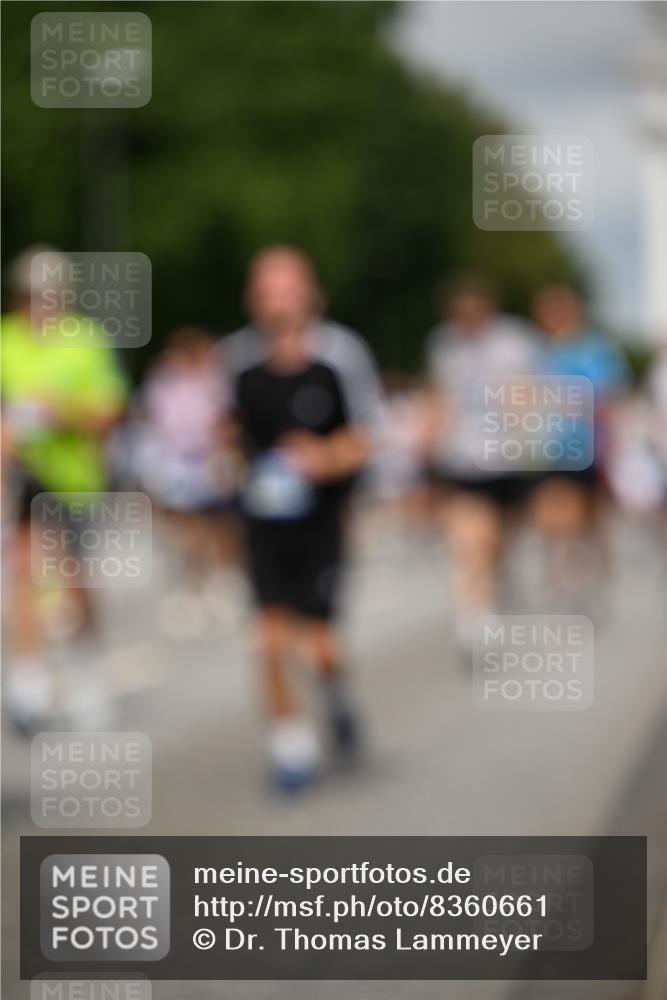 29.06.2025 - hella hamburg halbmarathon Dr. Thomas Lammeyer http://msf.ph/oto/8360661 29.06.2025 10:18:53 Kennedybrücke 1296, 1379, 1575, 1728, 1745, 2046, 2281, 2690, 3454, 3507, 3509, 3691, 4495, 4641, 5608, 5800, 5981, 6181, 6317, 6710, 6724, 7195, 7439, 7446, 7447, 7881, 8239, 8256, 8275, 8522, 8563, 8755, 8854, 8892, 9709, 9911, 9975, 10589, 10717, 10858, 11271 meine-sportfotos.de