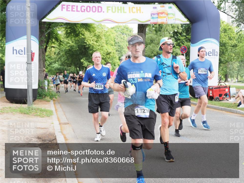 29.06.2025 - hella hamburg halbmarathon MichiJ http://msf.ph/oto/8360668 29.06.2025 10:42:44 Zwischen KM18-KM19 2378, 3048, 3435, 3668, 5465, 8573, 8691, 8996, 9934, 10044, 11797, 12248, 12348, 12590, 13234, 13236, 14408, 14750, 16092, 16213, 16609, 18212, 18290, 19091, 19152 meine-sportfotos.de