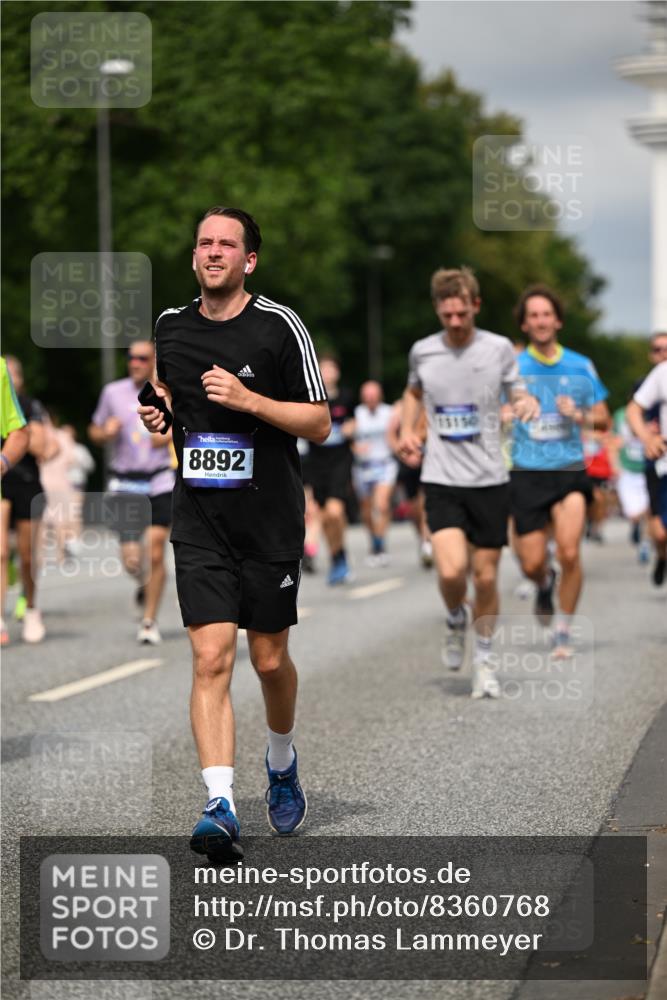 29.06.2025 - hella hamburg halbmarathon Dr. Thomas Lammeyer http://msf.ph/oto/8360768 29.06.2025 10:18:54 Kennedybrücke 1296, 1379, 1524, 1575, 1728, 1745, 2046, 2281, 2690, 3454, 3507, 3509, 3650, 3691, 4495, 4641, 5608, 5800, 5981, 6181, 6317, 6710, 6724, 7195, 7439, 7446, 7447, 7881, 8239, 8256, 8275, 8522, 8563, 8755, 8854, 8892, 9709, 9911, 9975, 10589, 10717, 10858, 11271 meine-sportfotos.de