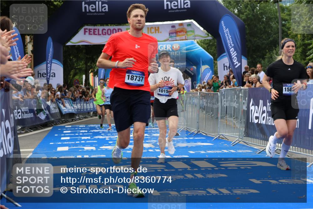 29.06.2025 - hella hamburg halbmarathon Strokosch-Dieckow http://msf.ph/oto/8360774 29.06.2025 10:29:25 Ziel 2021, 2075, 2180, 8784, 8975, 9137, 9571, 10156, 10790, 12234, 13838, 14164, 15880, 16118, 17197, 18737, 19203 meine-sportfotos.de