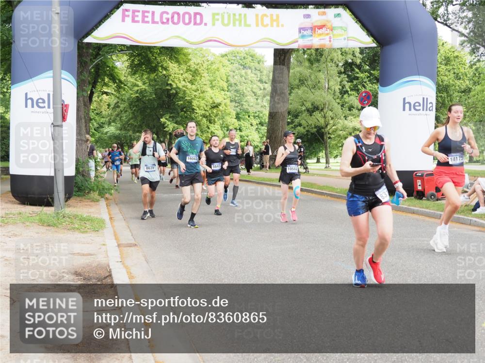29.06.2025 - hella hamburg halbmarathon MichiJ http://msf.ph/oto/8360865 29.06.2025 10:42:49 Zwischen KM18-KM19 3048, 3435, 5643, 8311, 8639, 8996, 9934, 10188, 10582, 12248, 14175, 14408, 14750, 15113, 16043, 18719, 19091 meine-sportfotos.de