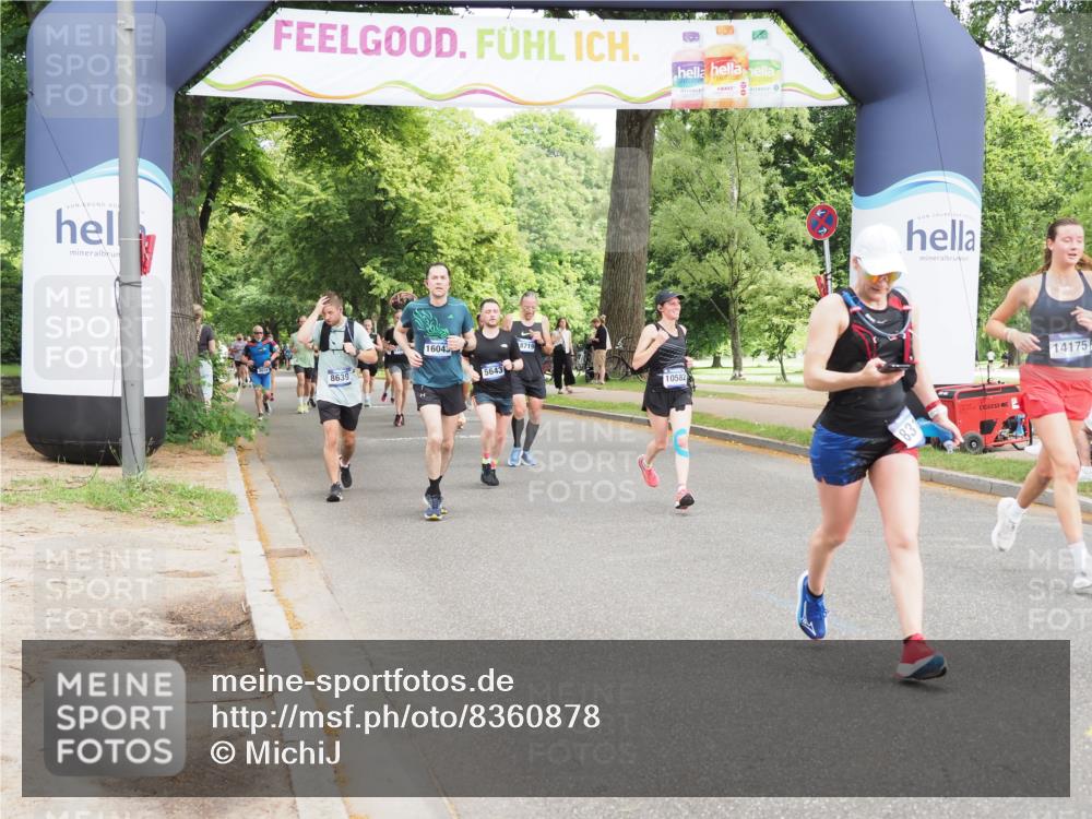 29.06.2025 - hella hamburg halbmarathon MichiJ http://msf.ph/oto/8360878 29.06.2025 10:42:50 Zwischen KM18-KM19 3435, 5643, 8311, 8639, 8996, 10188, 10582, 12248, 14175, 14408, 14750, 15113, 16043, 18719, 19091 meine-sportfotos.de