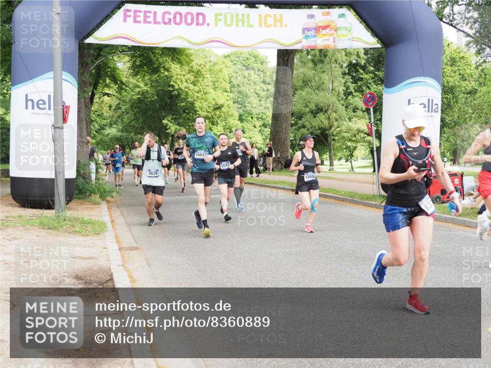 29.06.2025 - hella hamburg halbmarathon MichiJ http://msf.ph/oto/8360889 29.06.2025 10:42:50 Zwischen KM18-KM19 3435, 5643, 8311, 8639, 8996, 10188, 10582, 12248, 14175, 14408, 14750, 15113, 16043, 18719, 19091 meine-sportfotos.de