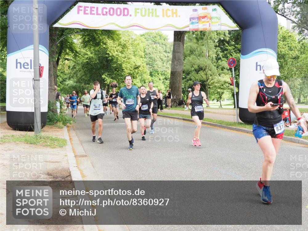 29.06.2025 - hella hamburg halbmarathon MichiJ http://msf.ph/oto/8360927 29.06.2025 10:42:50 Zwischen KM18-KM19 3435, 5643, 8311, 8639, 8996, 10188, 10582, 12248, 14175, 14408, 14750, 15113, 16043, 18719, 19091 meine-sportfotos.de
