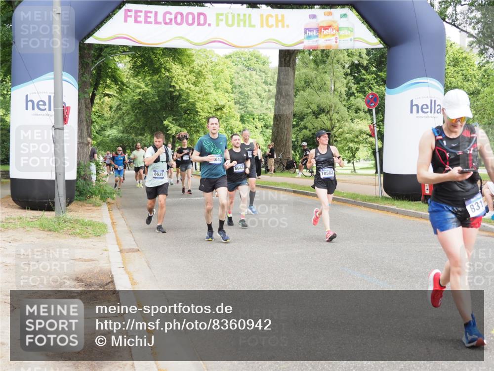29.06.2025 - hella hamburg halbmarathon MichiJ http://msf.ph/oto/8360942 29.06.2025 10:42:50 Zwischen KM18-KM19 3435, 5643, 8311, 8639, 8996, 10188, 10582, 12248, 14175, 14408, 14750, 15113, 16043, 18719, 19091 meine-sportfotos.de