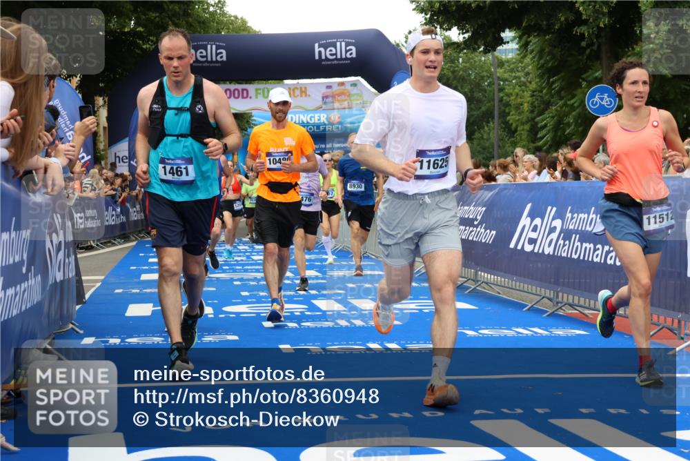 29.06.2025 - hella hamburg halbmarathon Strokosch-Dieckow http://msf.ph/oto/8360948 29.06.2025 10:51:14 Ziel 1366, 1461, 1817, 2364, 2636, 2718, 4404, 4814, 4967, 5600, 6027, 6657, 6776, 8316, 8930, 8989, 9476, 10480, 10667, 10868, 11124, 11512, 11625, 11733, 12016, 13047, 13073, 14865, 14994, 15480, 17530, 17823, 18019, 18489 meine-sportfotos.de