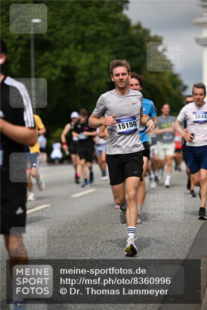 29.06.2025 - hella hamburg halbmarathon Dr. Thomas Lammeyer http://msf.ph/oto/8360996 29.06.2025 10:18:55 Kennedybrücke 1296, 1379, 1524, 1575, 1728, 1745, 2046, 2281, 2690, 3454, 3507, 3509, 3513, 3650, 3691, 4495, 4641, 5608, 5800, 5981, 6181, 6317, 6710, 7195, 7439, 7446, 7447, 7881, 8239, 8256, 8275, 8522, 8563, 8755, 8854, 8892, 9709, 9911, 9975, 10589, 10717, 10858, 11271 meine-sportfotos.de