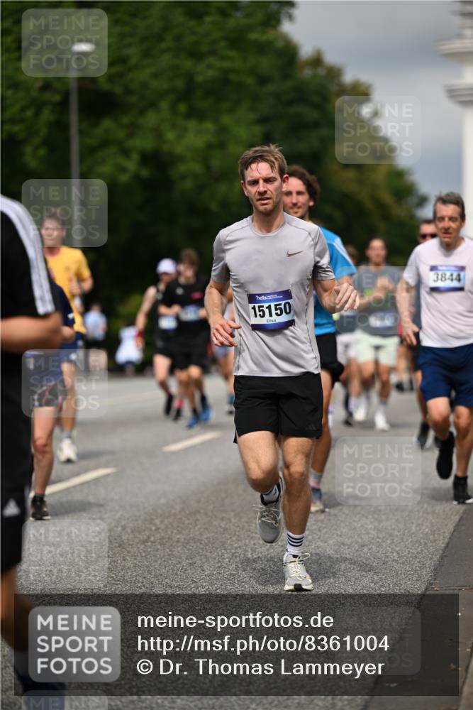 29.06.2025 - hella hamburg halbmarathon Dr. Thomas Lammeyer http://msf.ph/oto/8361004 29.06.2025 10:18:55 Kennedybrücke 1296, 1379, 1524, 1575, 1728, 1745, 2046, 2281, 2690, 3454, 3507, 3509, 3513, 3650, 3691, 4495, 4641, 5608, 5800, 5981, 6181, 6317, 6710, 7195, 7439, 7446, 7447, 7881, 8239, 8256, 8275, 8522, 8563, 8755, 8854, 8892, 9709, 9911, 9975, 10589, 10717, 10858, 11271 meine-sportfotos.de