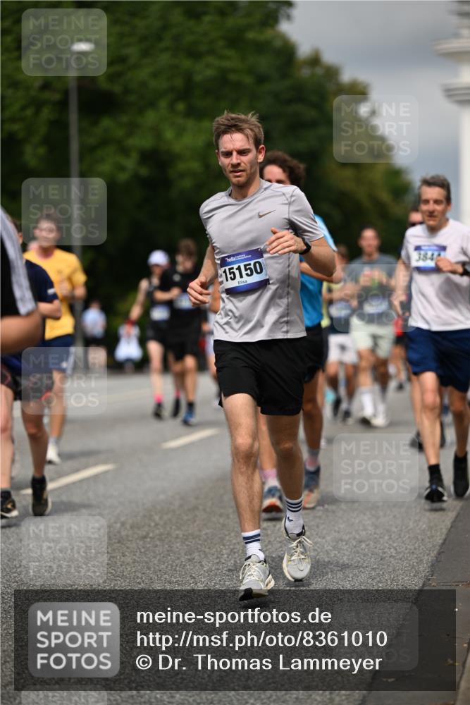 29.06.2025 - hella hamburg halbmarathon Dr. Thomas Lammeyer http://msf.ph/oto/8361010 29.06.2025 10:18:56 Kennedybrücke 1296, 1379, 1524, 1575, 1745, 2046, 2281, 2690, 3454, 3507, 3509, 3513, 3650, 3691, 4495, 4641, 5608, 5800, 5981, 6317, 6710, 7195, 7439, 7446, 7447, 7881, 8239, 8256, 8275, 8522, 8563, 8609, 8854, 8892, 9709, 9911, 9975, 10589, 10717, 10858, 11271 meine-sportfotos.de